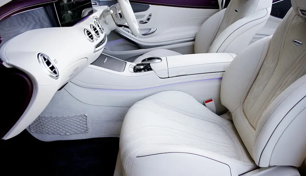 자동차 가죽 시트 찌든 때 제거 방법