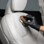 자동차 가죽 시트 찌든 때 제거 방법